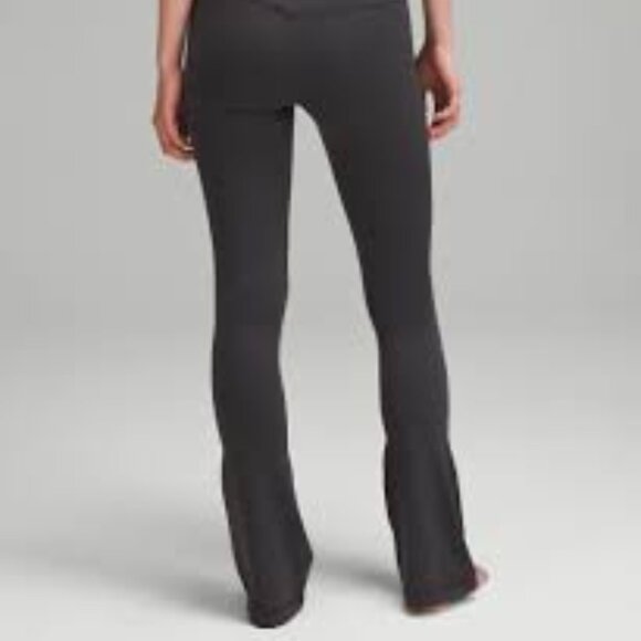 lululemon Align™ High-Rise Mini-Flare Pant Regular in Black/Size 6 - Picture 3 of 15